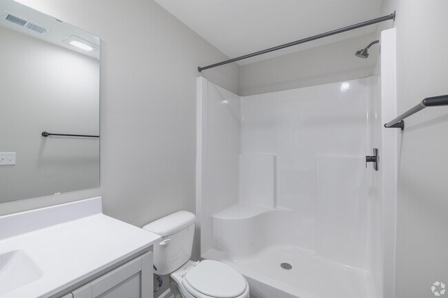 Building Photo - 612 E River Dr