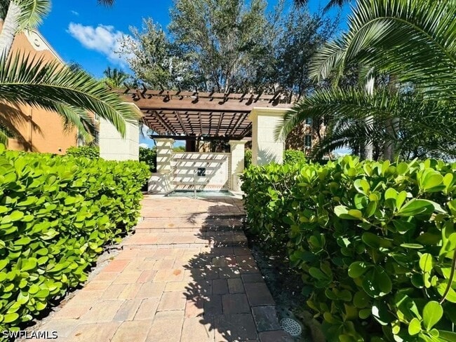 Building Photo - 1220 Reserve Way