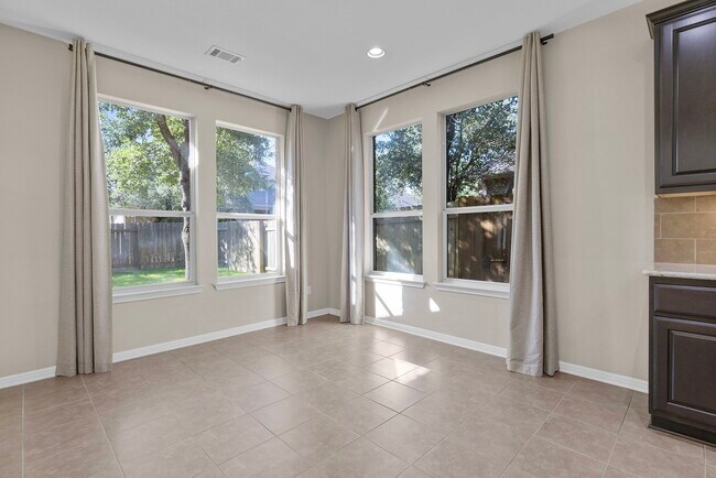 Building Photo - 2406 Sweetwater Ln