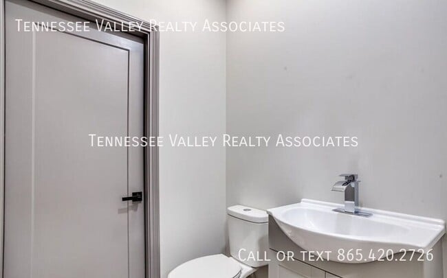 Building Photo - 7814 Lake Mountain Ln