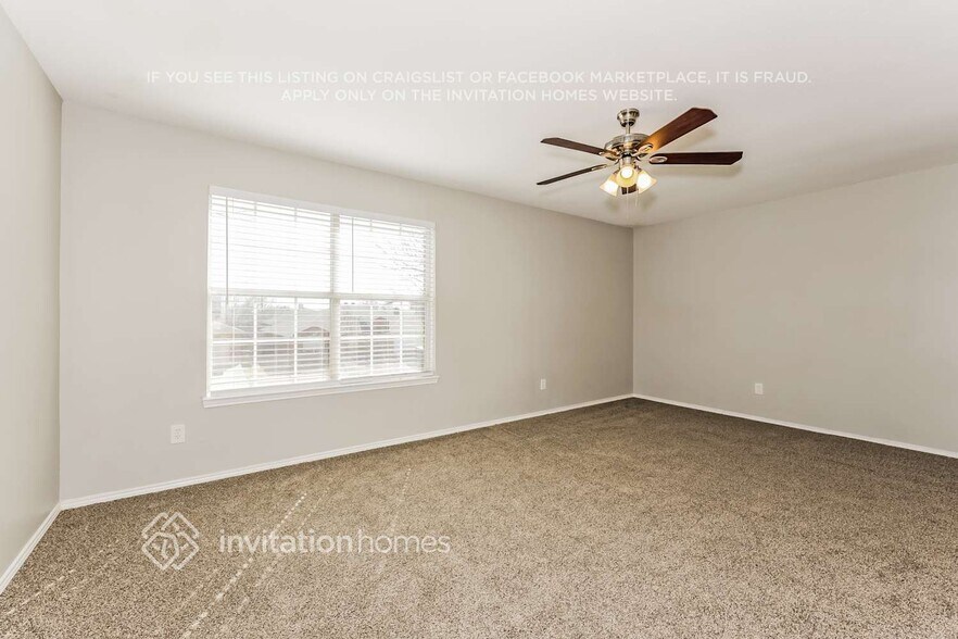 Building Photo - 621 Aqua Dr