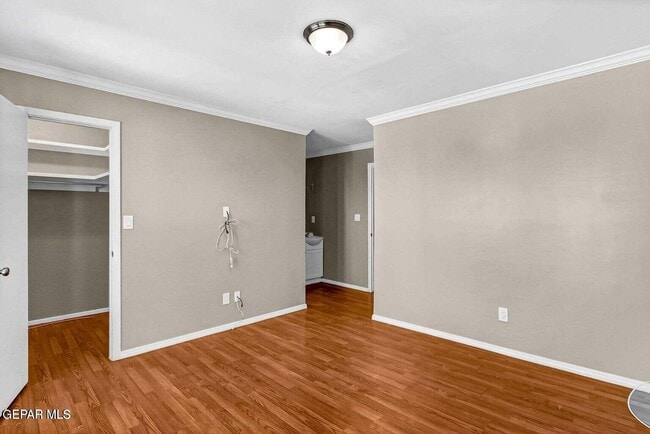 Building Photo - 6622 Dawn Dr