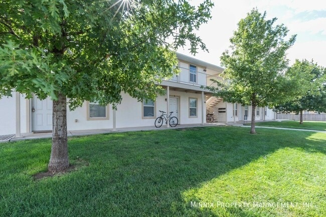 Building Photo - 203 27th St