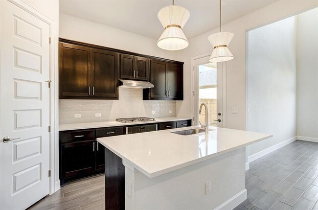 Building Photo - 4705 Sea Salt Dr