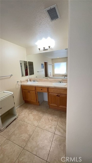 Building Photo - 38265 Birch Ct