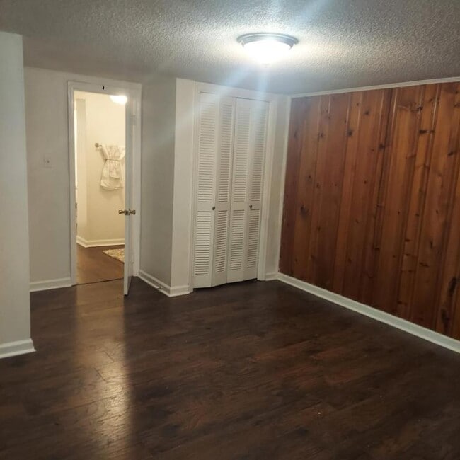 Building Photo - 450 Highland Ave NW