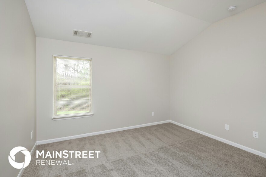 Building Photo - 842 Whitfield Oak Way NE