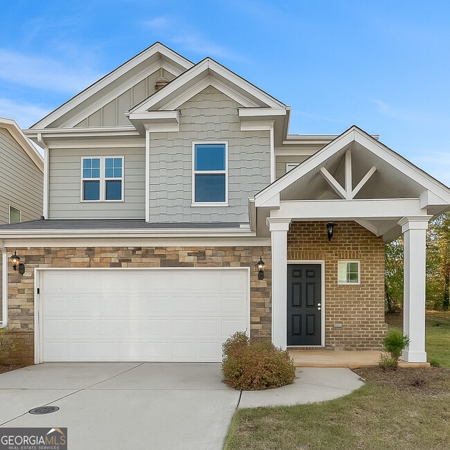 Primary Photo - 202 Daisy Cir