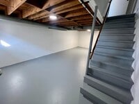 Building Photo - Charming, updated 2bdrm/1bth with full basement