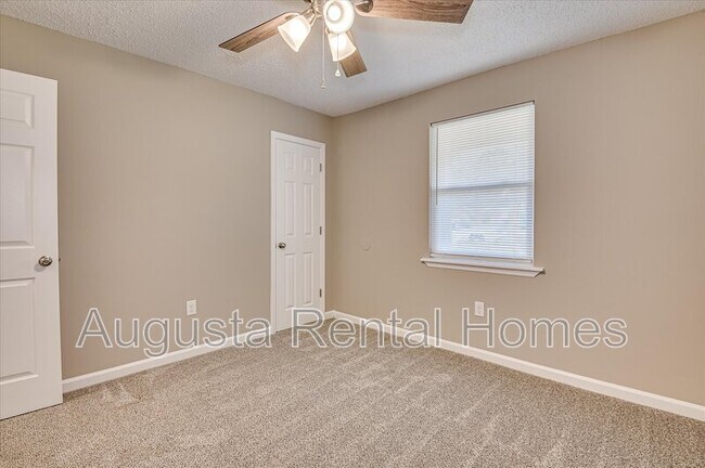 Building Photo - 3422 Chadbourne Street