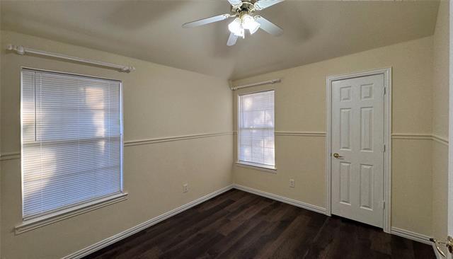 Building Photo - 405 Colony Dr