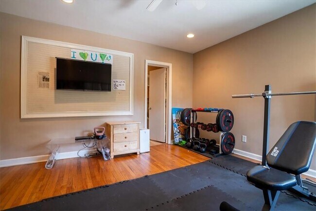 Building Photo - 3179 E Wood Valley Rd NW