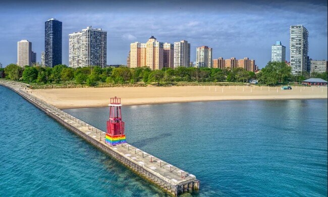 Building Photo - 5639 N Magnolia Ave