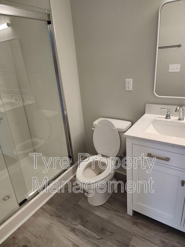 Building Photo - 2104 N Kali Ln