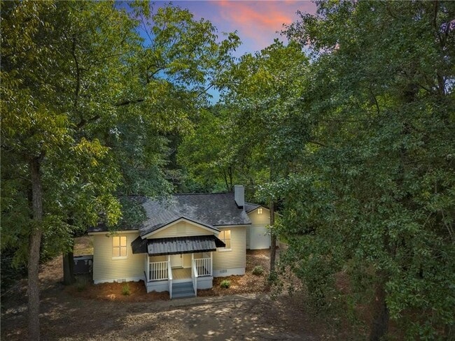 Building Photo - 4805 Chaudron Dr