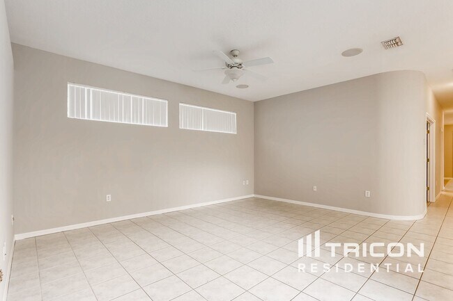 Building Photo - 10314 Fenceline Rd