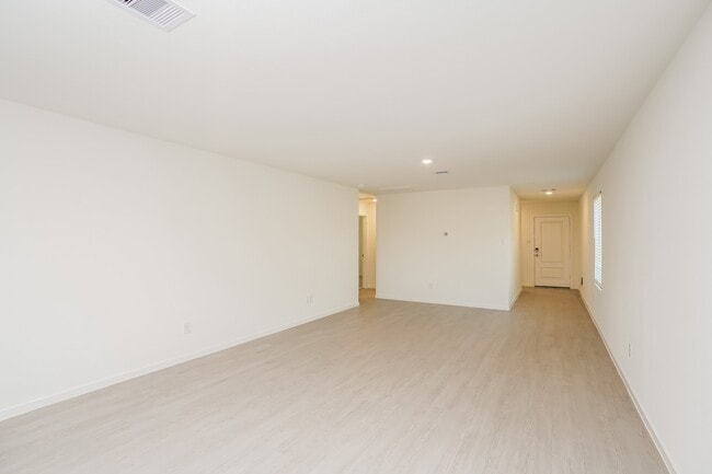 Building Photo - 10810 Red Orchid Dr