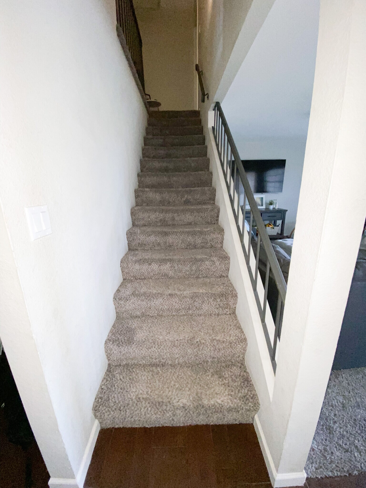 Building Photo - 6262 E Brown Rd