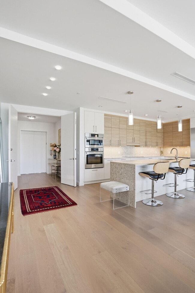 Building Photo - 3200 S Ocean Blvd