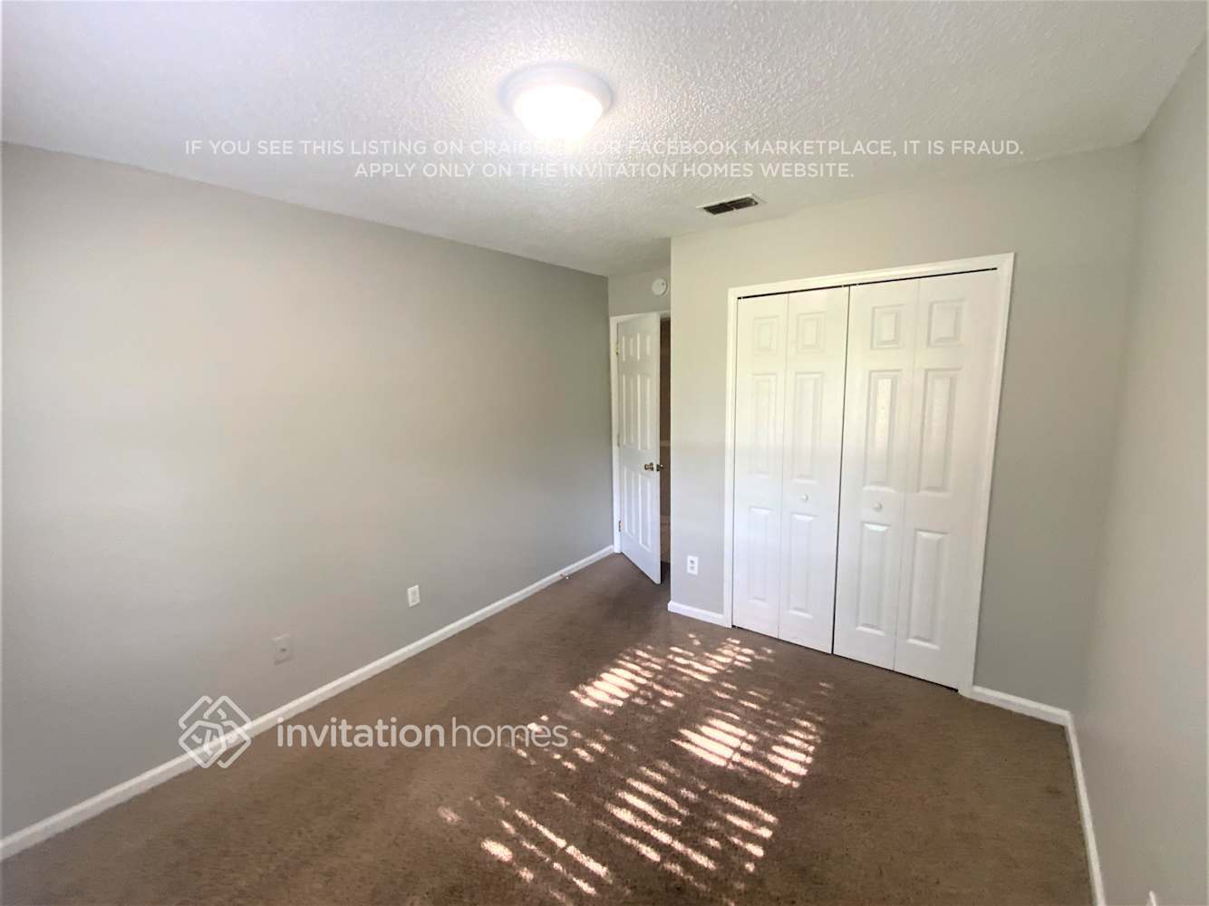 Building Photo - 5666 Plum Hollow Dr W