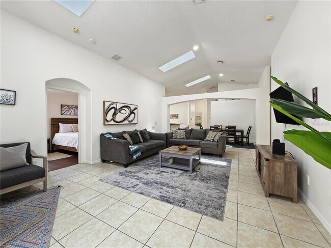 Building Photo - 8105 Santee Dr