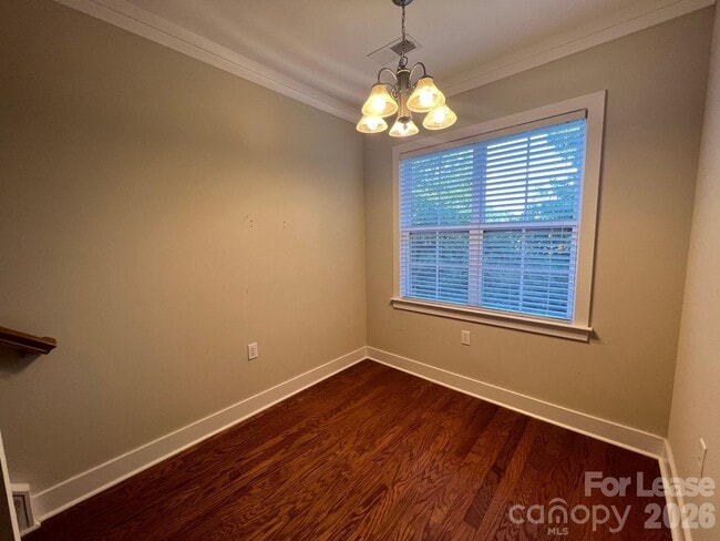 Building Photo - 227 Harbour Pl Dr