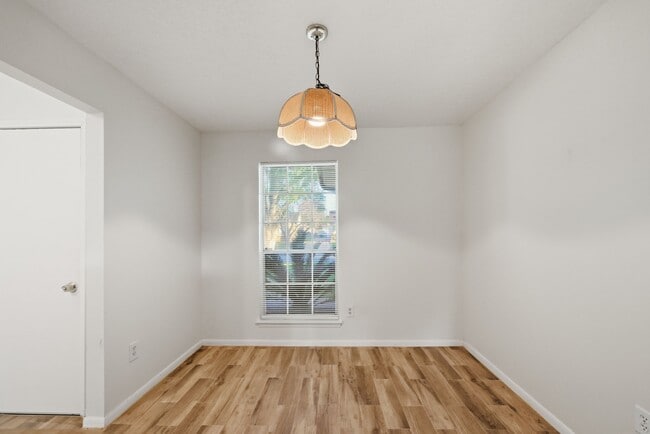 Building Photo - 22306 Waynoka Rd