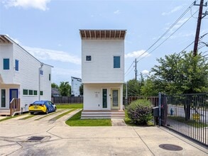 Building Photo - 1416 Dumble St