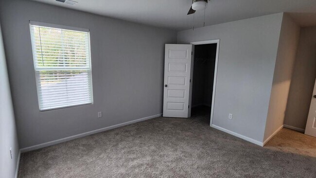 Building Photo - 1055 Sentinel Ct