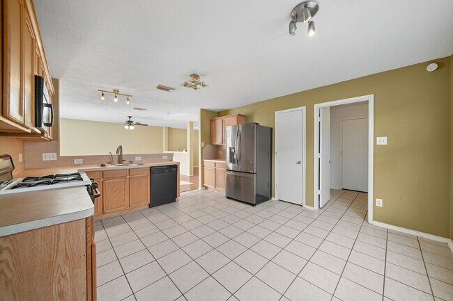 Building Photo - 17802 Kerrybrook Ln