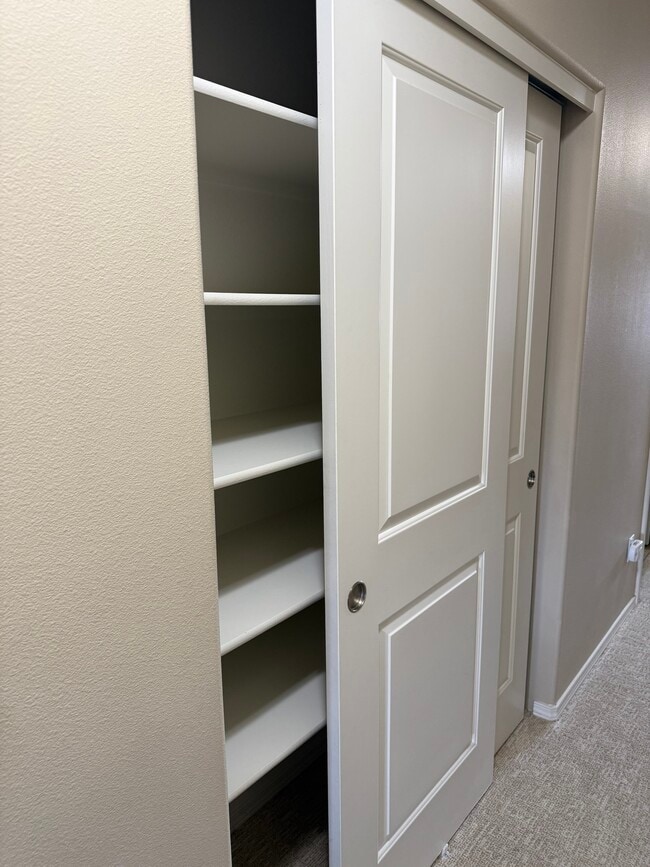 Building Photo - 20565 Sun Meadow Way