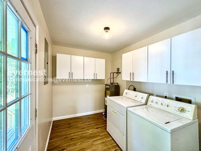 Building Photo - 5021 Bess Moore Rd