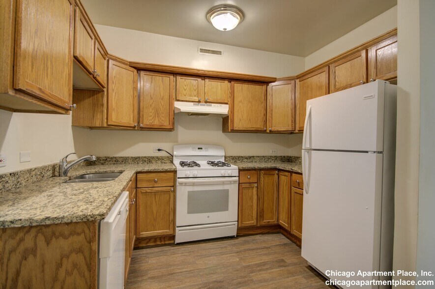 Building Photo - 1817 N Clybourn Ave
