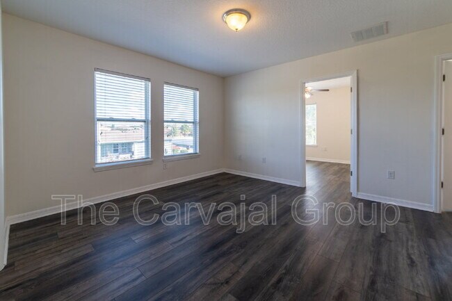 Building Photo - 4801 Nathan Hale Blvd