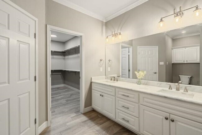 Building Photo - 406 Mountain View Dr