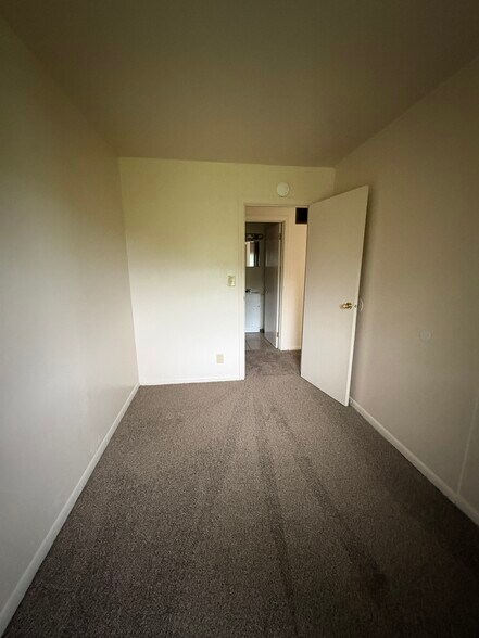 Building Photo - 4010 Middlehurst Ln