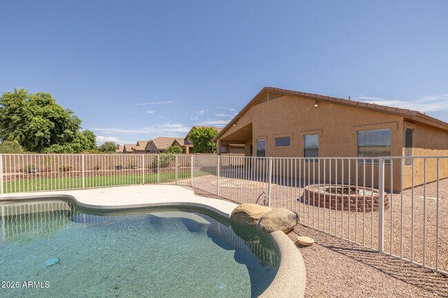 Building Photo - 3096 E Kingbird Pl