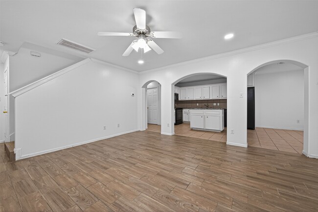 Building Photo - 10039 Morocco Rd