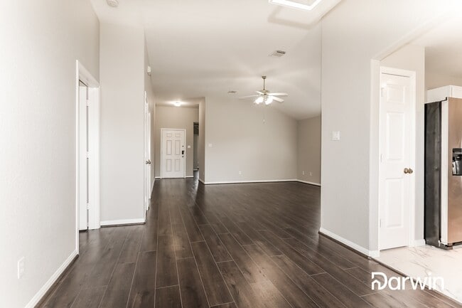 Building Photo - 10819 Windswept