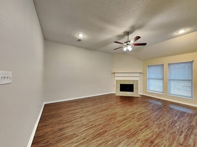 Building Photo - 6937 Meandering Creek Ln