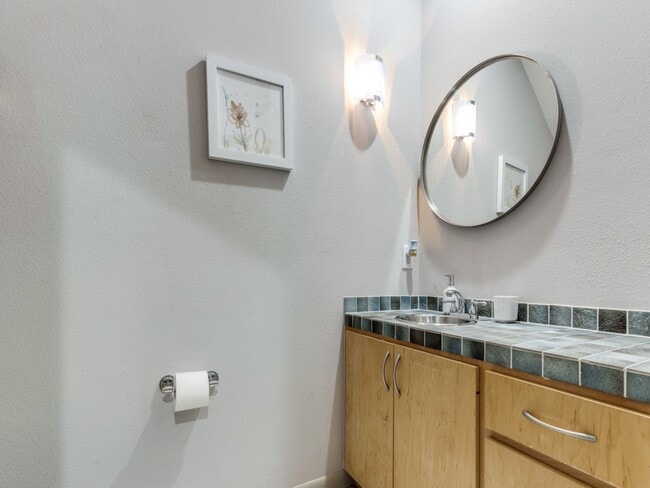 Building Photo - 5219 Kiam St