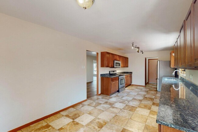 Building Photo - 4112 Cherrydale Ct NW