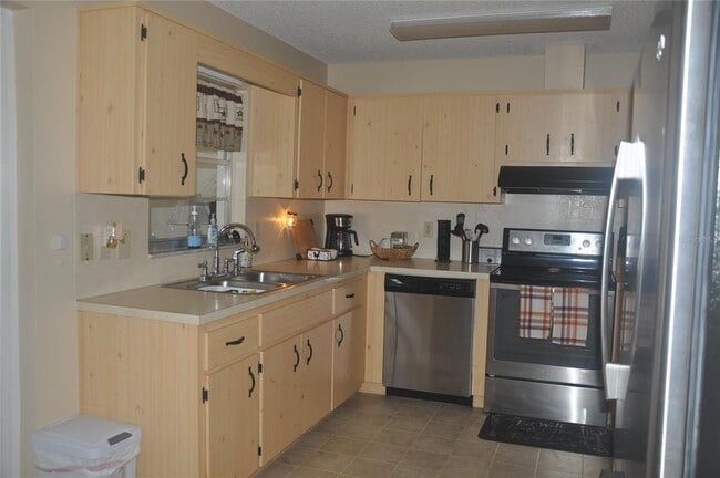 Building Photo - 8552 SW 93rd Pl