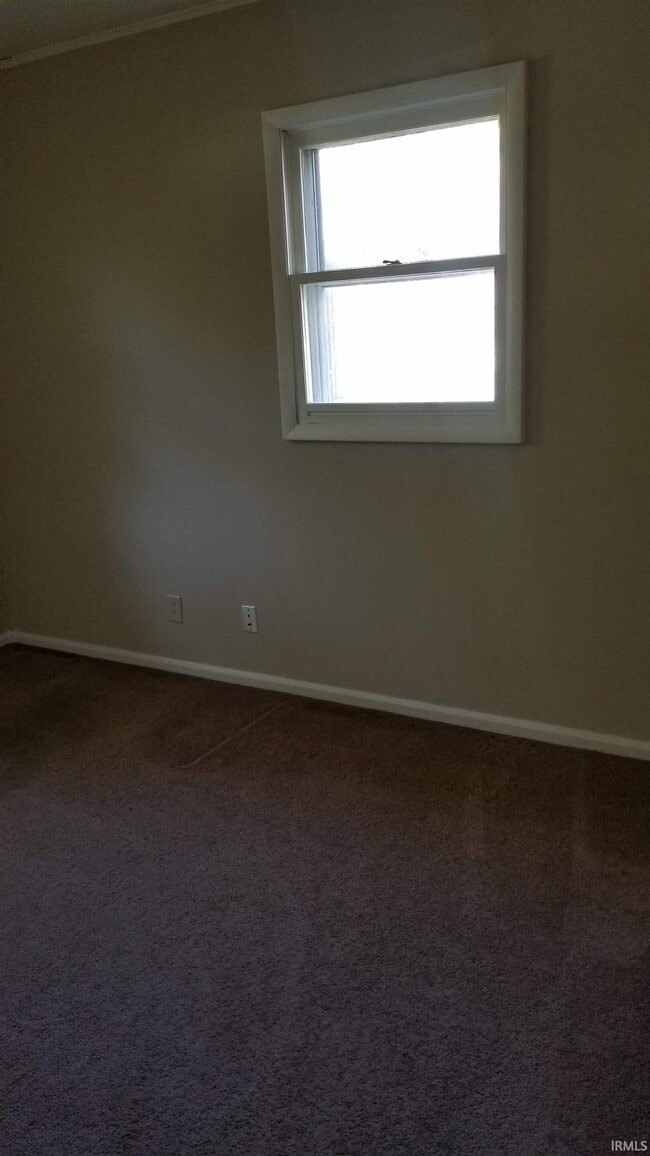 Building Photo - 2425 Foxhall Dr