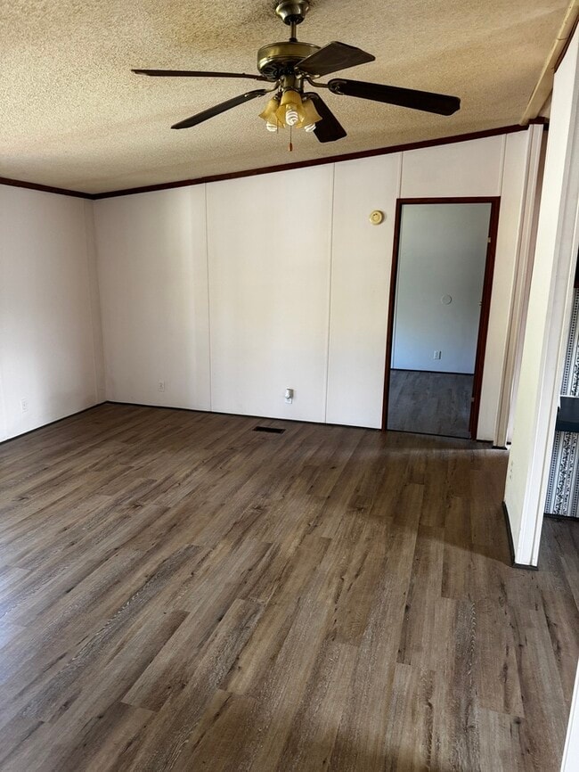 Building Photo - 5667 Turner Dr