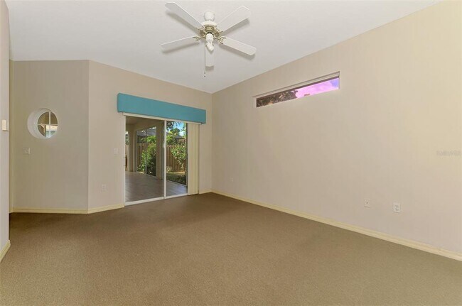 Building Photo - 4350 Iola Dr