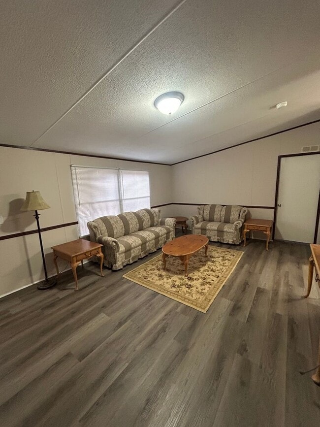 Building Photo - For Rent - Madison Co.-Comer, GA-New Hope Church Road-FURNISHED-4bedroom and 2bathroom-Right off ...