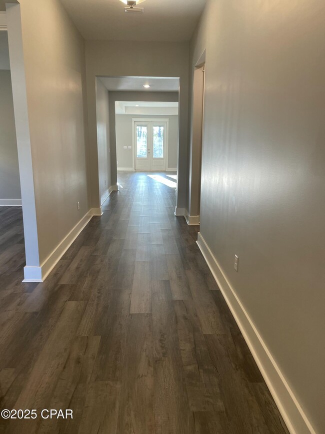 Building Photo - 396 Foxtail Wy