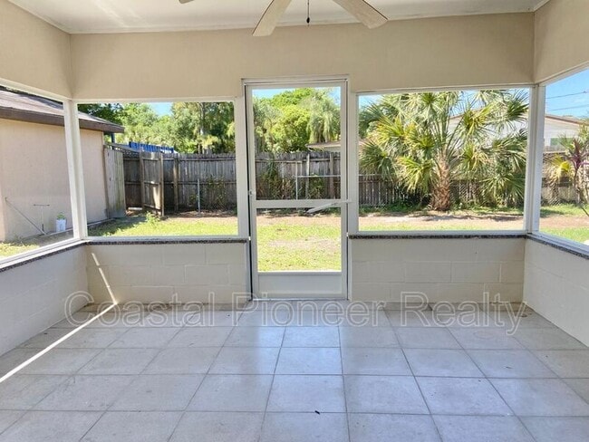 Building Photo - 7306 Kingsbury Cir