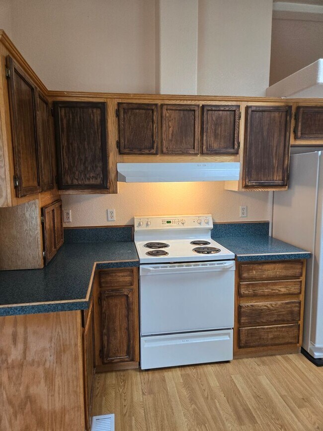 Building Photo - STATUS: PENDING APPLICATION- R10B | $1995 ...
